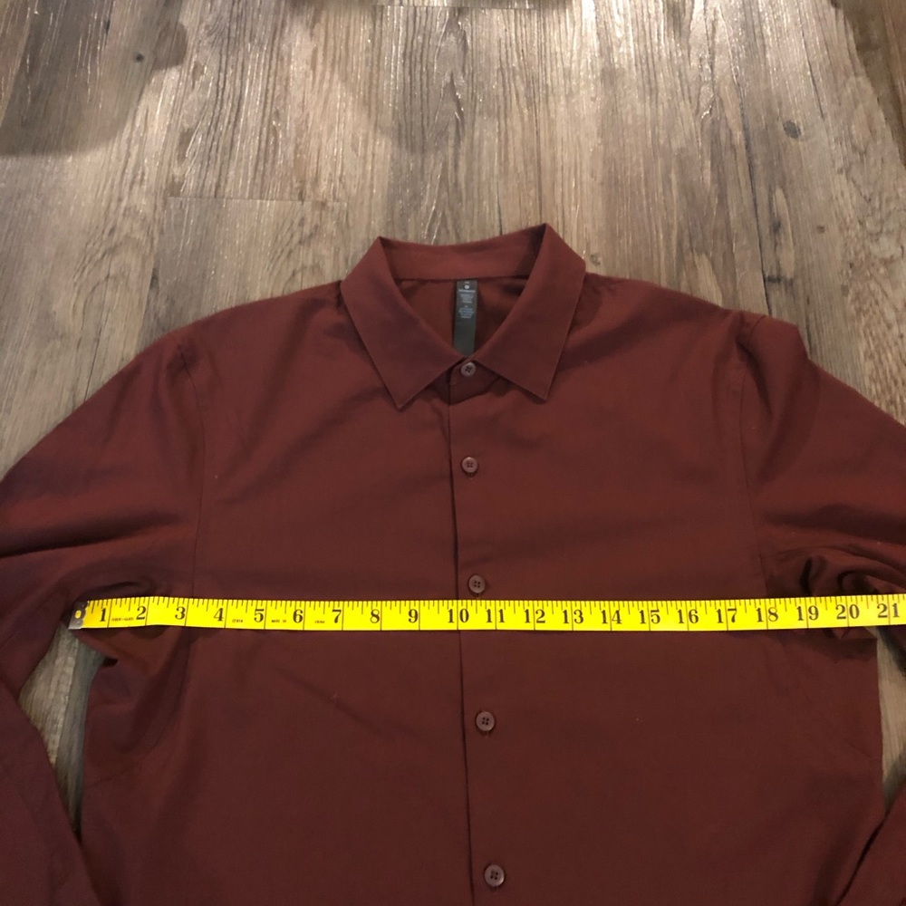 Lululemon Button-Up - Picture 3 of 5